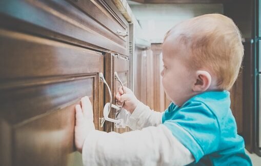 Childproofing-Kit